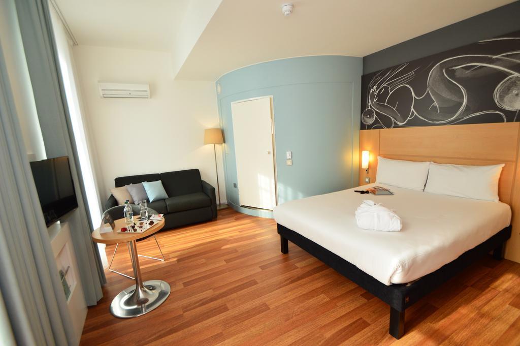 Hotel Ibis Edinburgh Centre South Bridge - Royal Mile Esterno foto