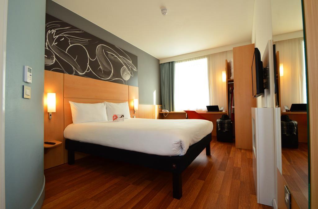 Hotel Ibis Edinburgh Centre South Bridge - Royal Mile Esterno foto